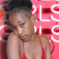 DarkQueen25x Adlı Modelin Avatarı