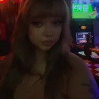 CocoaBigTitsx webcam