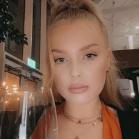 Профилна снимка на HoneyUK