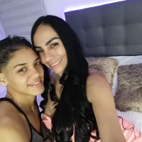 dana_and_vero's Profile Pic