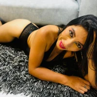 emilypharis's Profile Pic