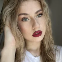MoonMira's Profile Pic