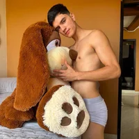 LeoTease