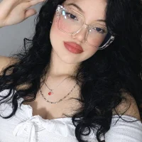 Scarlett_kiss01