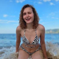 תמונת אוואטר של Emily_lune