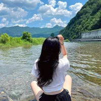 Elina_99 頭像圖片