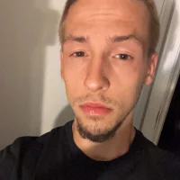 J122159's Profile Pic
