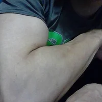 bisexualdog19 的个人资料图片