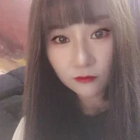 lili1002 webcam