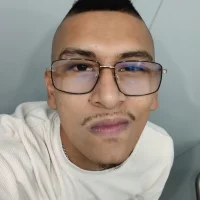 Lil_black009 的个 人资料图片