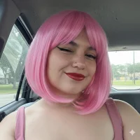 MadamPinkie's Profile Pic