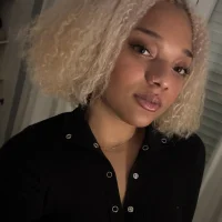 Perkyamberxx's Avatar Pic