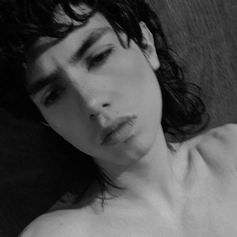 Dermental profile photo