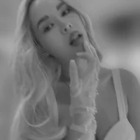 ViolaYoung's Profile Pic
