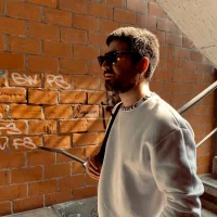Velastra_'s Profile Pic