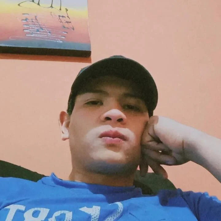 Alx420821 profile photo