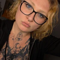 Julia_Curvydream's Profile Pic