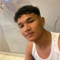 Профилна снимка на davexxx_