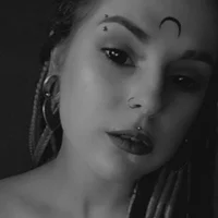 Violetta_Bloom's Profile Pic