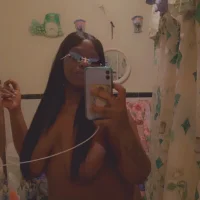 strawberry_dior's Profile Pic