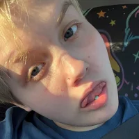 Lexxxii515's Avatar Pic