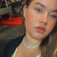 zoe-clark's Profile Pic