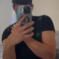 תמונת פרופיל של latinshark01