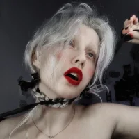 Hairy_Coraline's Avatar Pic