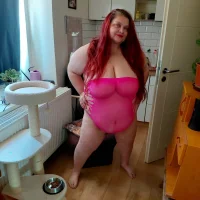 Sexyhornymilf71's Avatar Photo