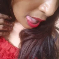 Miss_sruthi webcam