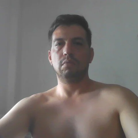 reyarturs13 profile photo