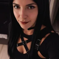 Shycamwhore Adlı Modelin Avatarı