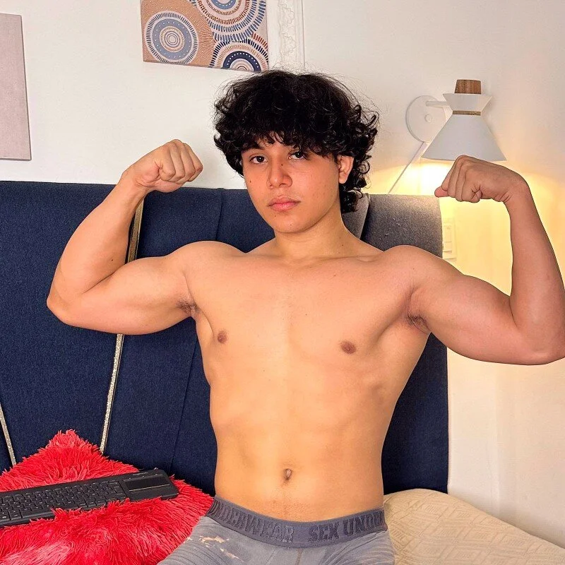 latin_beast4 Stripchat profile image