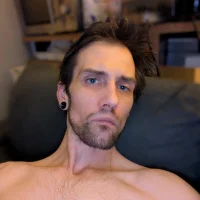 Dom_1988's Profile Pic