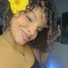 chloe_kisses