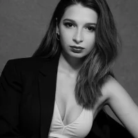 DieraEdsall Φωτ, Προφίλ