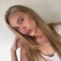 Kim__Long's Profile Pic