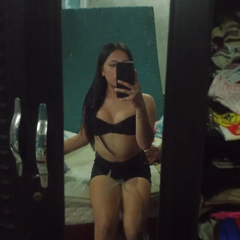 Hot_asianjanela profile photo