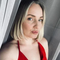 MonikFoxiのアバター写真