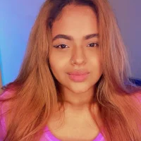 Karolangell's Profile Pic