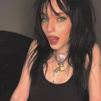 nikkipussytight's Profile Pic