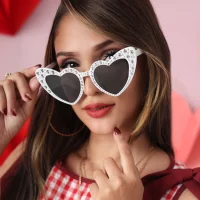 Slika avatara modela Iriscute
