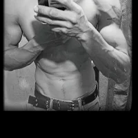xrisxc's Profile Pic