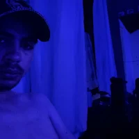 Leo7zx's Profile Pic