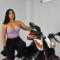 Gambar Profil valentina_robertson