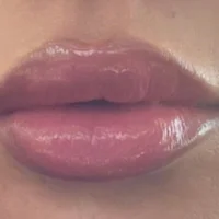 RoxaneeeM's Profile Pic