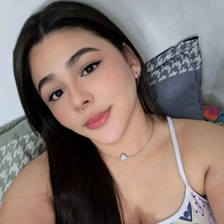 Nina_diaaz Stripchat profile image