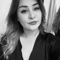 Roxanne1996's Profile Pic