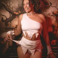 Alicia_Monroe_