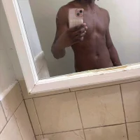 Fresh18Afro's Profile Pic
